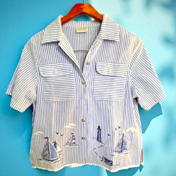 Koret Nautical shirt with embroidery & white lace Small - Picture 2 of 10